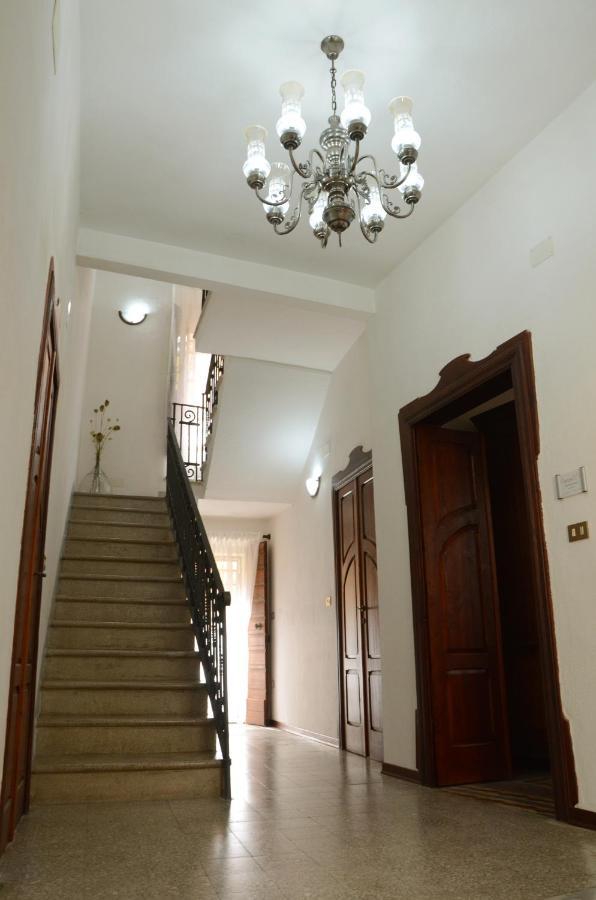 시니스콜라 Casa Cabras B&B 외부 사진